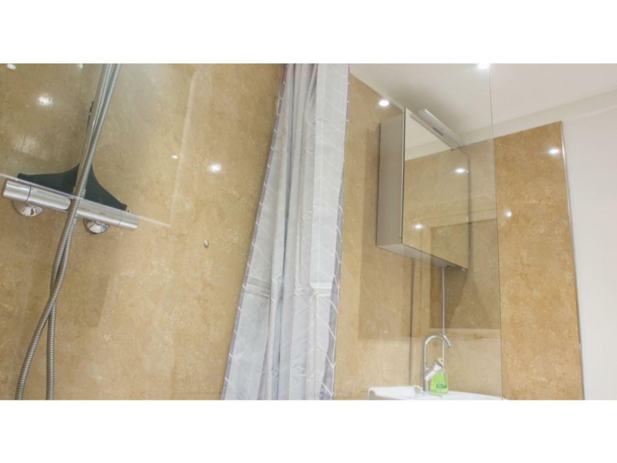 Elegant 1Bdr W/Private Garden In Vibrant Brighton Exterior photo