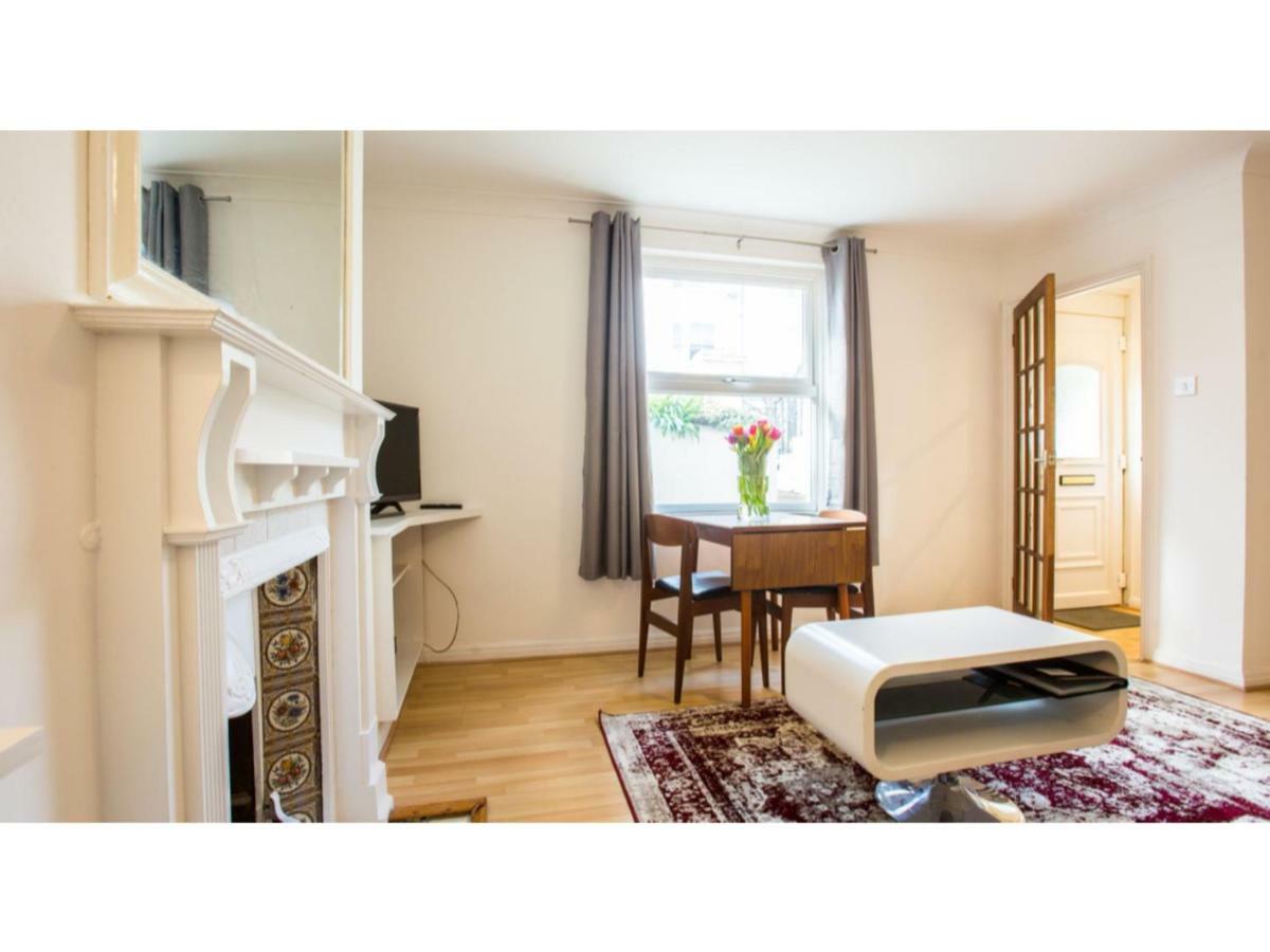 Elegant 1Bdr W/Private Garden In Vibrant Brighton Exterior photo